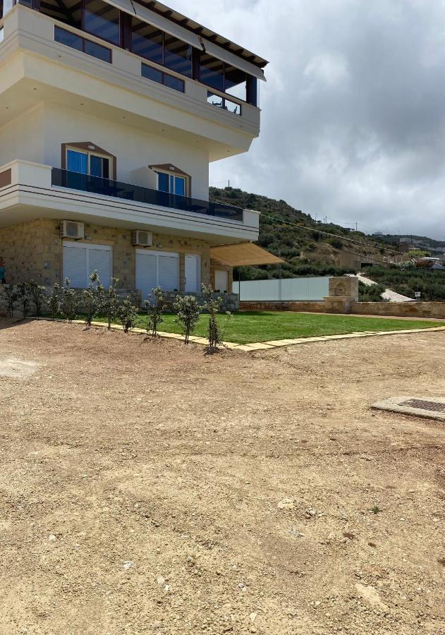 Apartment Mathios Falassarna *